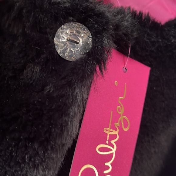 Lilly Pulitzer Winston Black Faux Fur Plush Vest - Picture 2 of 5
